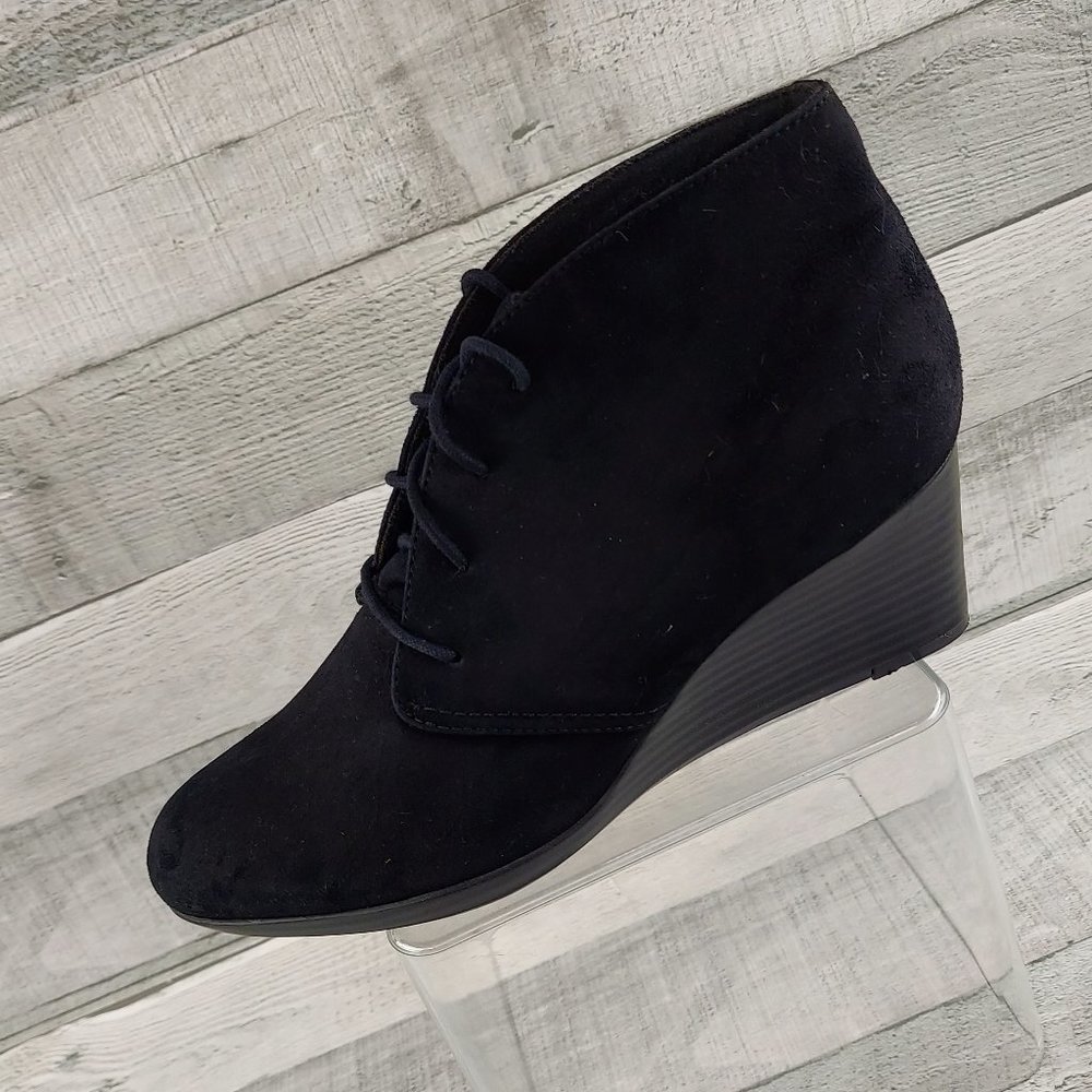 Clarks Shoes Womens 8 M Bootie Wedge Leather Black Ankle Boot Lace Up